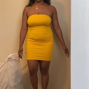 Yellow fashion nova sleeveless dress